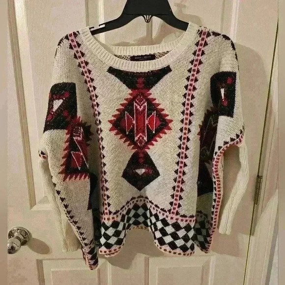 Romeo & Juliet Couture Tops - Romeo And Juliet Couture Boho Sweater Size M
